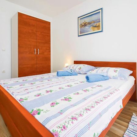 2 Bedroom Awesome Apartment In Mali Rat Sumpetar Eksteriør billede
