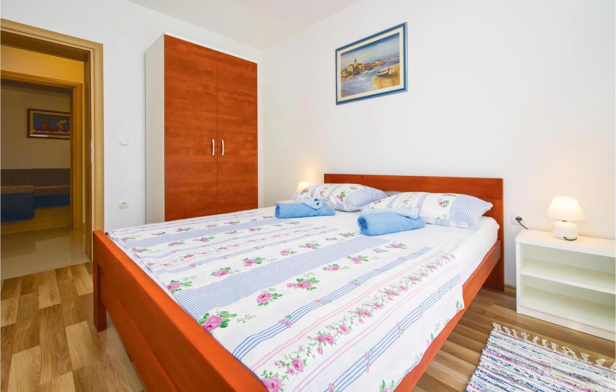 2 Bedroom Awesome Apartment In Mali Rat Sumpetar Eksteriør billede